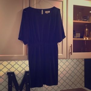 Sleek Jessica Simpson dress.